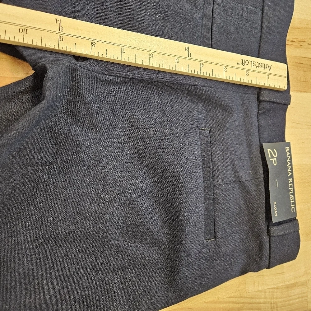 Banana Republic Sloan Navy Blue With White Stripe Size 2P Petite. Ankle Pants